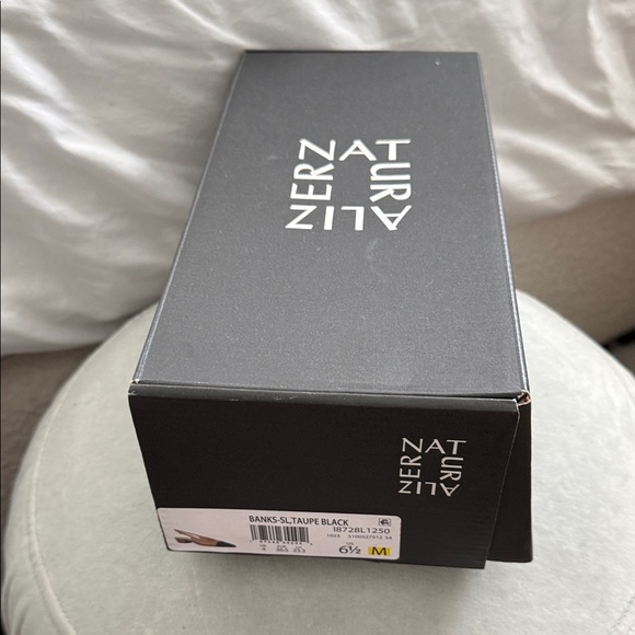 Naturalizer Two-Tone Pointed Slingback Flats in Blush and Black - Picture 10 of 11